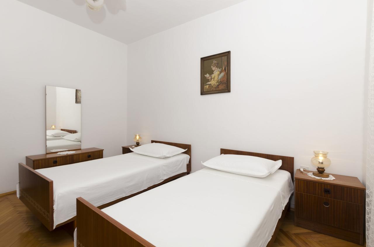 Apartment Eva P. Primosten Luaran gambar