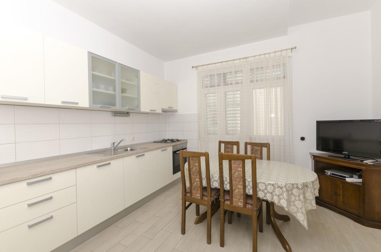Apartment Eva P. Primosten Luaran gambar